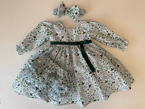 Christmas dress-Girls dress-Baby dress-Long sleeved dress-Christmas dress set-Toddler dress-White dress-Green dress-Party dress-Cotton dress