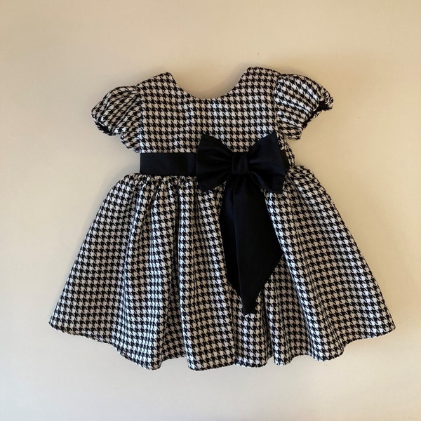 Robe de soirée noire et blanche-robe pour bébé-robe de printemps-robe d'été-robe pour fille-robe pour tout-petit-robe d'anniversaire-robe de Noël pour bébé-robe pour 1er anniversaire