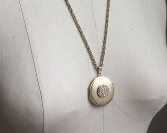Vintage Locket Necklace. Rhinestones. Gold Locket. Costume jewelry for under 30. Gifts for her. 1970’s style. Glamorous gems.