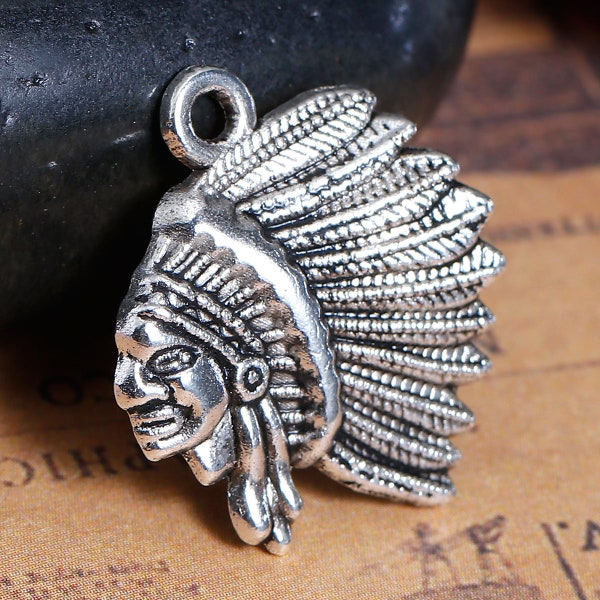 10 Antique Silver Metal Alloy Indian Head Charm/Pendants 21mm x 18mm (B14L)