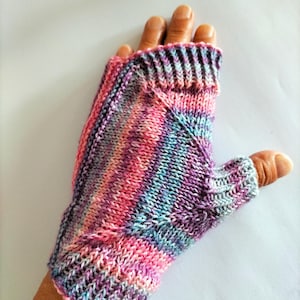Andromeda: Handstulpen in einem Stück gestrickt, Anleitung, Handstulpen stricken.