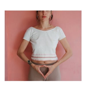 Yoga Top, weiße Kleidung für Yoga, Yoga Kleidung für Frauen, Kundalini Yoga, Meditation Kleidung, Geschenk für sie, Baumwoll Top, spirituelle Kleidung