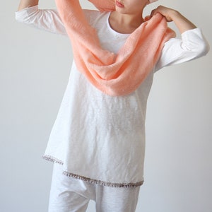 Yoga top, weiße Tunika, handgemachte Kleidung, Yoga T-shirt, Geschenk für sie, lose Kleidung, gemütlich, Kundalini Yoga, Kleidung für Meditation