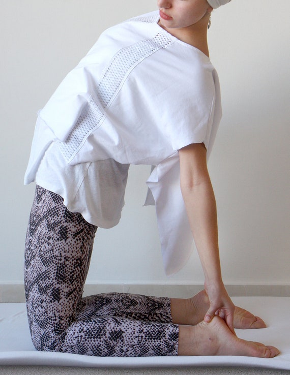 Top de yoga ropa de yoga para mujer regalo de yoga ropa blanca para kundalini ropa blanca para yoga top poncho regalo para ella ropa suelta Etsy Espana