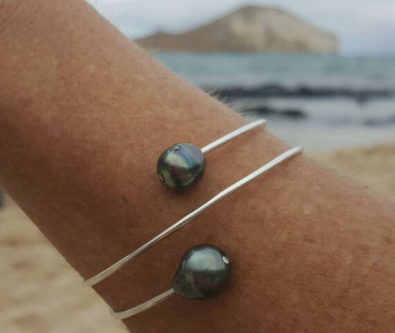 THE LEIWAINA Adjustable Double Tahitian Pearl Wrap Bracelet in 925 Sterling Silver
