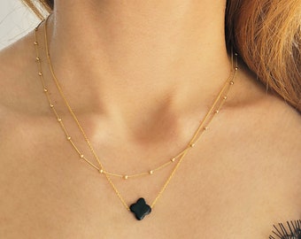 Collier croix noire, pendentif croix Onyx, cadeau de soulagement de l'anxiété, collier de bonheur, collier minimaliste, collier de force, collier crucifix