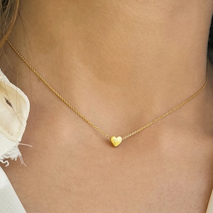 Kleines Herz Halskette, kleines Herz Anhänger, zierliche Herz Choker Minimalist Halskette, zierliche Herz Halskette, kleine Herz Halskette, Brautjungfer Geschenk