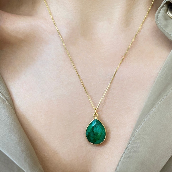 Raw Emerald Necklace, May Birthstone Necklace, Green drop Necklace, Gemstone necklace, dainty gem necklace, Emerald pendant Jewelry gift