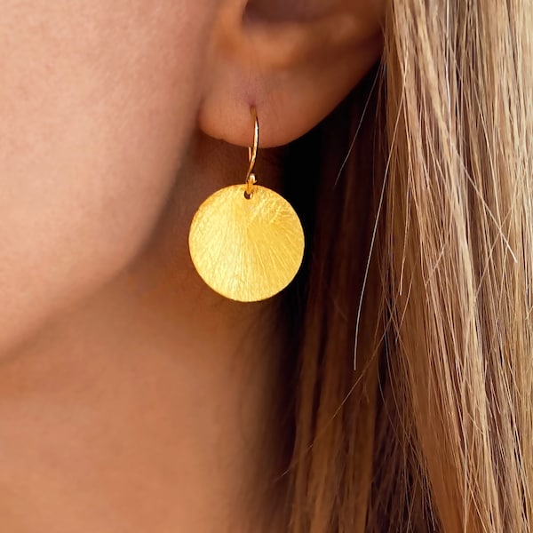 Gold coin earrings, Medallion earrings, Statement Earrings, big coin earrings, Large Disc Earrings, Gold Disc Dangles, Gold Dot Earrings