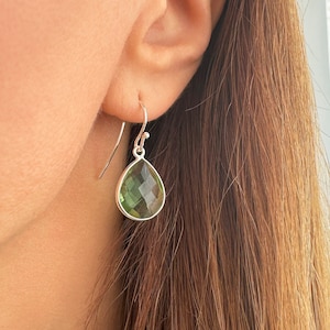 Raw peridot crystal earrings, August Birthstone peridot Dangles for Jewelry gift, Zodiac Jewelry for Mothers day gifts