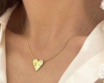 Tiny heart necklace, Romantic necklace, Small Heart Necklace, Layered Necklace, Minimalist necklace, Dainty Heart Pendant,