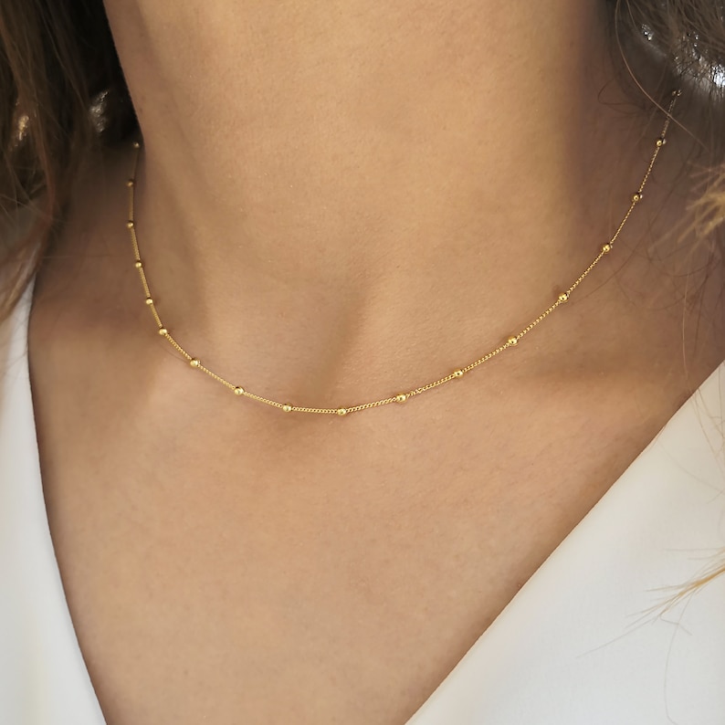 Ras de cou satellite, collier minimaliste, collier superposé, tour de cou délicat en argent, tour de cou petites boules, tour de cou superposé, cadeau pour la fête des mères image 3