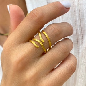 Chunky Gold Ring, Irregular ring, Quirky ring, Wavy Lines Ring, Statement ring, Asymmetric Ring, Large Abstract Ring, Multi Strand Ring