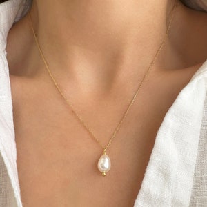 Real pearl necklace, Small Pearl necklace,Single Pearl Pendant, One Pearl necklace, Minimalist Necklace, Oval pearl necklace,Bridesmaid gift image 1