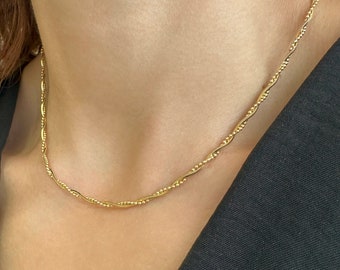 Stapelbare Halskette, Twist Gold Halskette, Twisted Chain Choker, Layered Halskette, Muttertagsgeschenk, Minimalistische Halskette, Moderne Gold Halskette