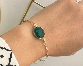 Raw emerald bracelet, Taurus gifts, Emerald crystal bracelet, May Birthstone bracelet, Paperclip Chain bracelet, Birthday gifts