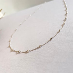 Satelliten Choker, Minimalistische Halskette, Layered Halskette, Zierliche Silber Choker, Kleine Kugeln Choker, Layered Choker, Muttertagsgeschenk Bild 4