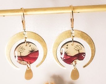 Boucles d'oreilles demi-lune en bois peint à l'aquarelle rouge et résinées. Fabriqué par mell bijoux mellbijouxfrance