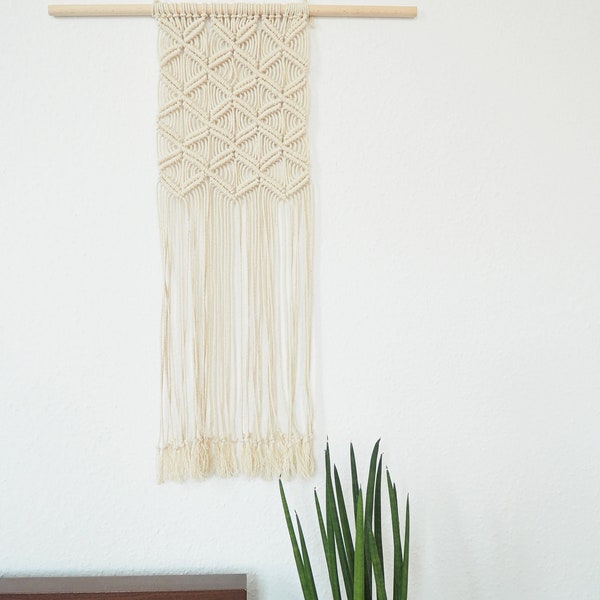 Macrame wall hanging / Modern macrame / Boho / Makramee Wandbehang / Housewarming gift / Wall art / Nursery decor / Macrame tapestry