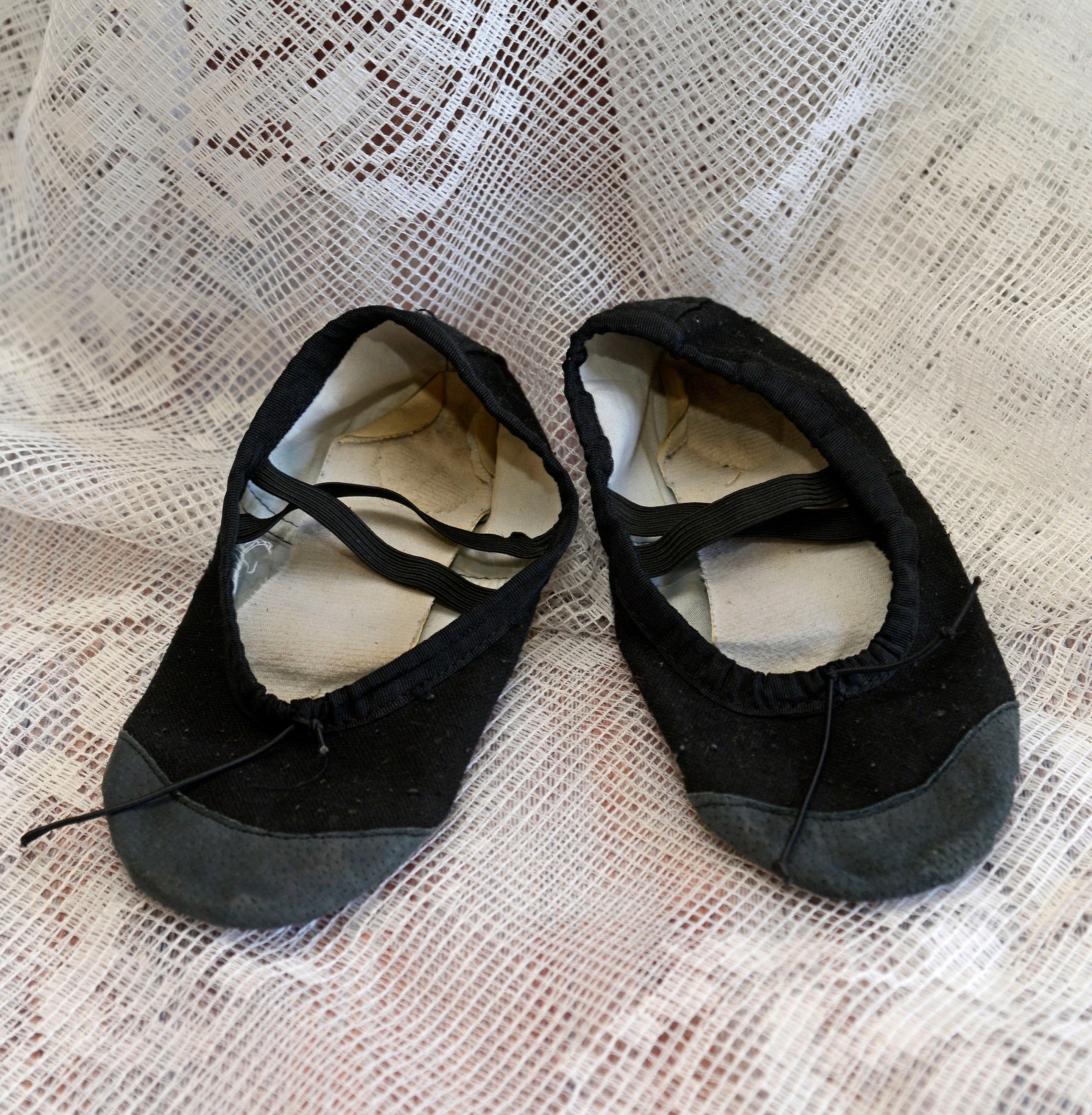 kids black ballet shoes