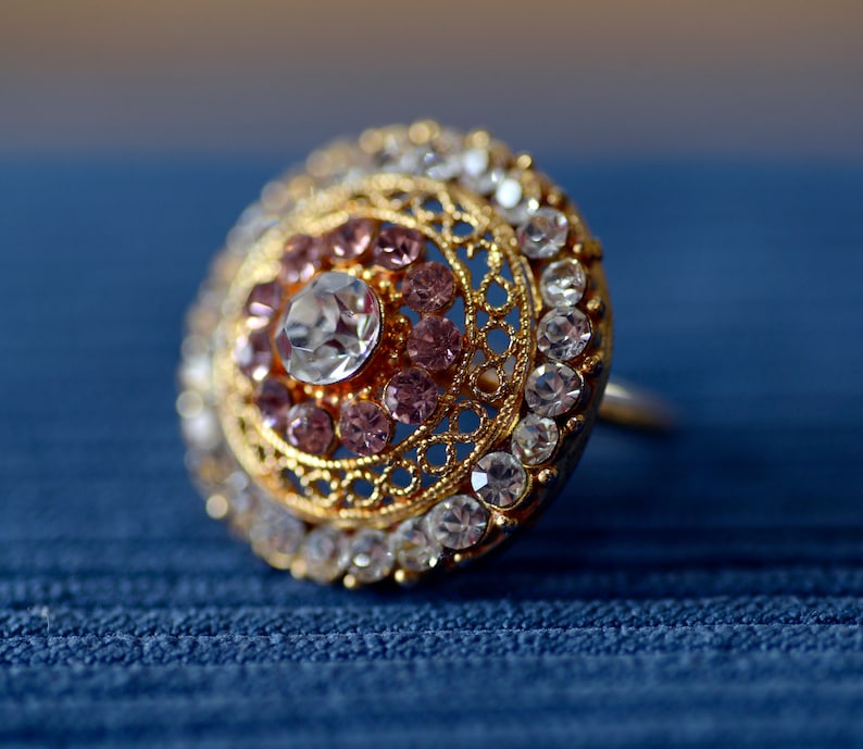 Vintage Openwork ring with crystals Gold Tone Pink and white Rhinestones Ring Large \u041aound \u0421rystal Ring Size 7