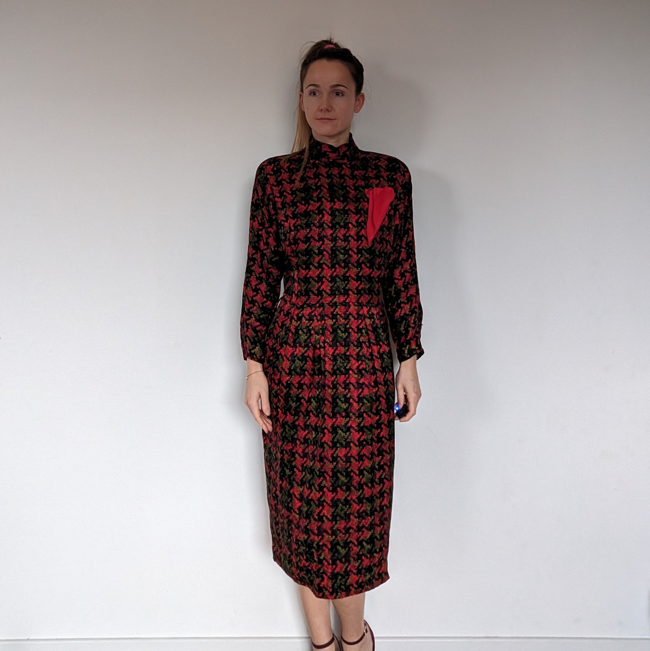 Vintage 1980s Hans Erras vestido a cuadros de seda / Tamaño 8/10 / Excelente condición / Vestido de fiesta de manga larga