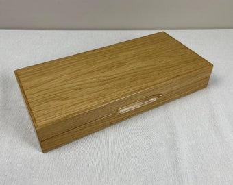 Holzkiste 32 x 15 x 5,5 cm / Eichenholz / Unikat / Weihnachtsgeschenk // Holzbox/ Eichenholz natur / Äste / Schatulle aus Eiche