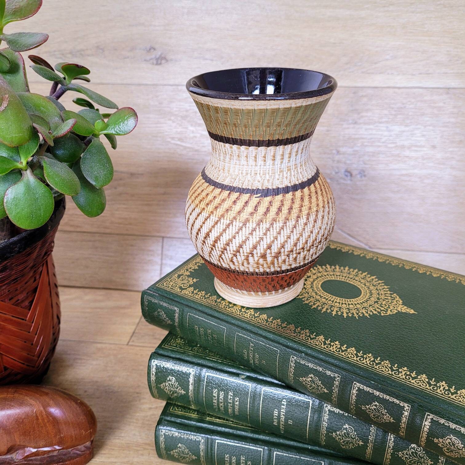 ロイヤルドルトン アンティークの花瓶 女流作家 ハンドペイント 大きめ