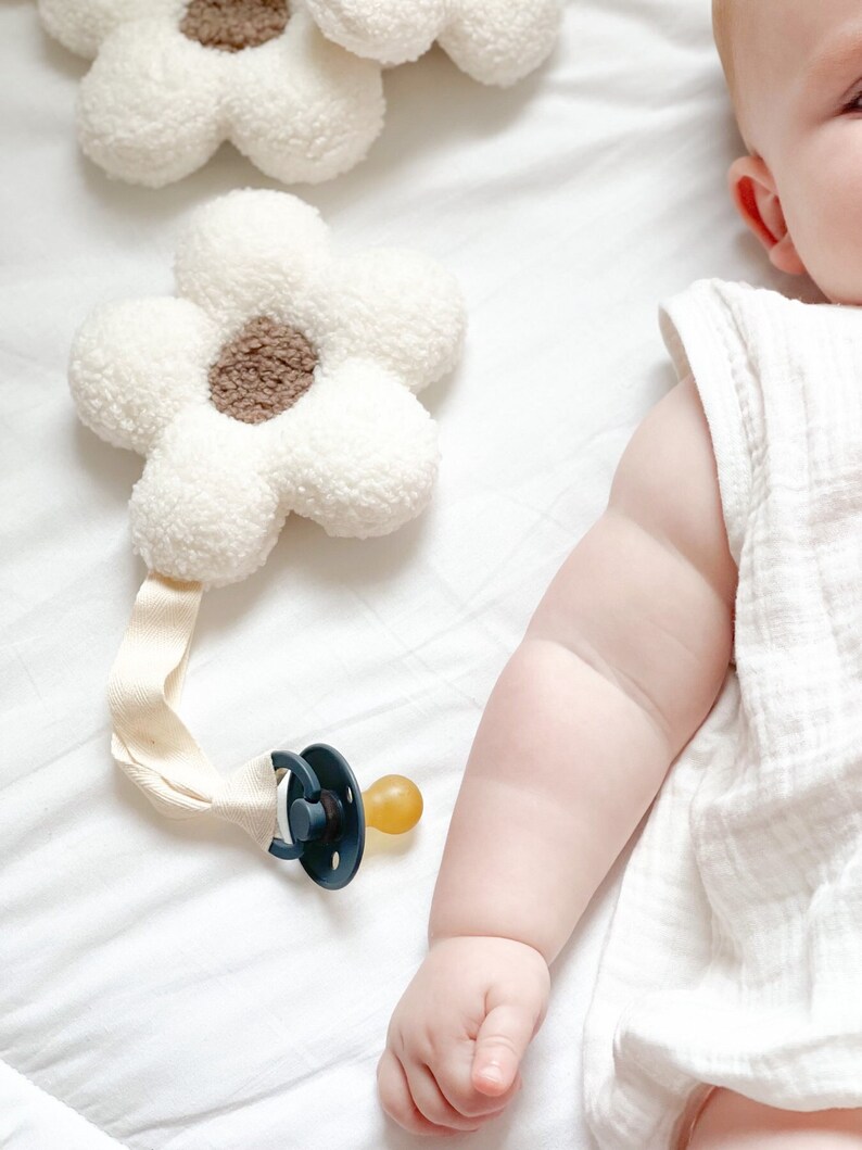Daisy Dummy Clip Flower PACIFIER CLIP Boucle Pacifier Etsy