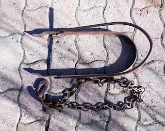 Vintage Farm Gate Latch with Chain, Rustic Metal Hardware, Wolfdog Lock - Collectible 1970s