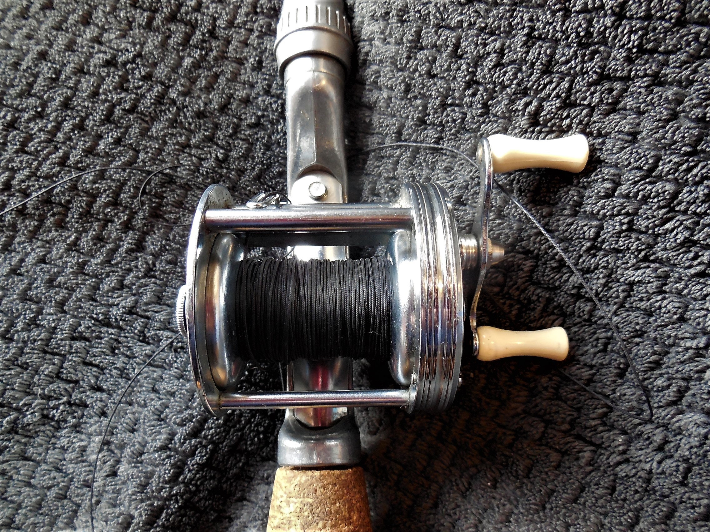 Moulinet de pêche vintage - Bronson Fleetwing n° 2475 - Canada