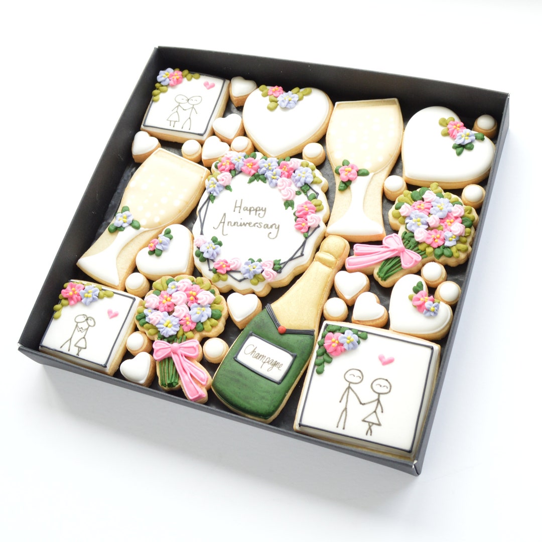 Anniversary Biscuit Gift Box - Etsy UK