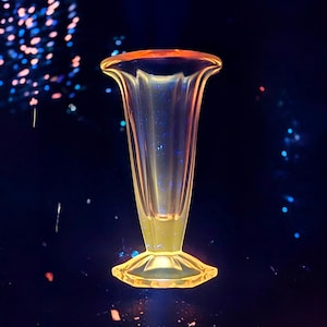 Art Deco Glass Vase - Etsy