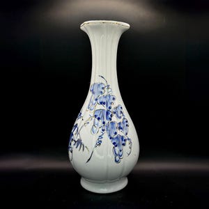 Hand-Painted Japanese Porcelain Vase: Blue Floral & Gold Accents