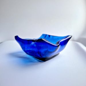 Vintage Murano Style Cobalt Blue Glass Bowl: Mid-Century Modern Decor