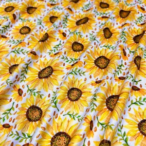 Tessuto in poliestere spazzolato doppio, stampa di girasoli luminosa e bella con viticci verdi e base bianca, tessuto a 1/2 iarda, iarda o campione, elastico in 4 direzioni