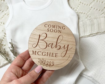 Pregnancy Announcement - Wooden Sign with Personalised Engraving, Baby Coming Soon Plaque, Social Media Reveal | Photography Prop