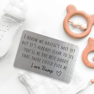 Mensaje de Bump for Daddy to be, Sentimental Grabado Men's Wallet Insert Card from Baby, Lovely Gift Idea for Dad During Pregnancy