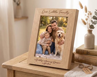 Personalised Family Photo Frame – Engraved Wood with Names, Hearts and Paw Prints