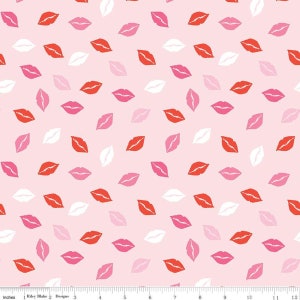 Sending Love Kisses Valentine's Day Fabric by Riley Blake Designs, Lips on Pink