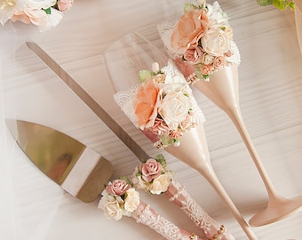 Blush roze Champagne huwelijksglazen en Taartschep & messenset Klassieke toastfluiten Blush bloemenglazen voor koppels Set van 4 stuks