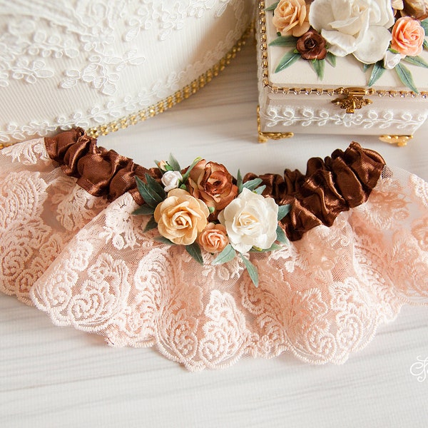 Porte-jarretelles chocolat pour mariage Porte-jarretelles de mariée classique Jarretière en dentelle Pêche clair Jarretière de mariage avec fleurs marron Jarretière chaussettes