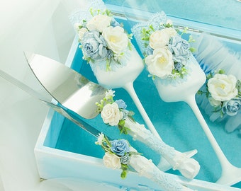 Dusty Blue champagne flutes Sky blue wedding glasses with lace Something blue Cake server set Quinceanera Toasting glasses