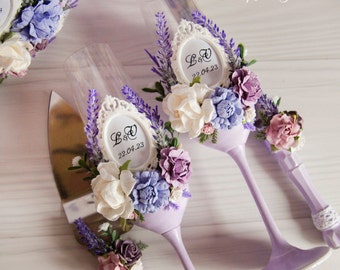 Personalized Lavender champagne glasses and cake server sets Purple wedding flutes Lavender Quinceanera elegant toasting flutes Set of 4