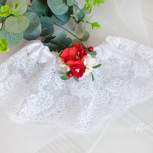 Red & White Floral Lace Wedding Garter: Handmade Bridal Accessory, Bridal&#39;s Shower Gift