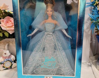 2001 Collector Edition Barbie New In Box Mattel Canada Inc For the Adult collector age 14 and over. Doll stand included.