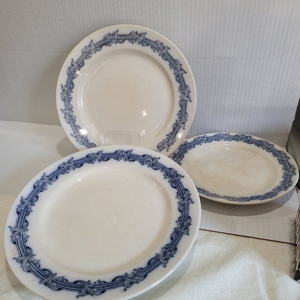 Villeroy and Boch Dinner Plates "Perlen" pattern Mettlach Germany 1890-1910 Antique earthenware