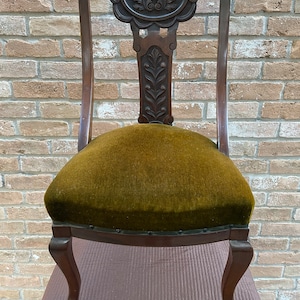 Chair, Late Victorian Carved Parlor or Dining