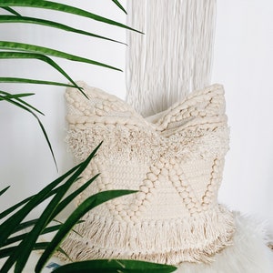 Bohemian Pillow cover, Bohemian Fringe Pillow, Boho Throw Pillow cover, Neutral Boho Pillow cover, Ivory Pillow, Handwoven Fringe Pillow
