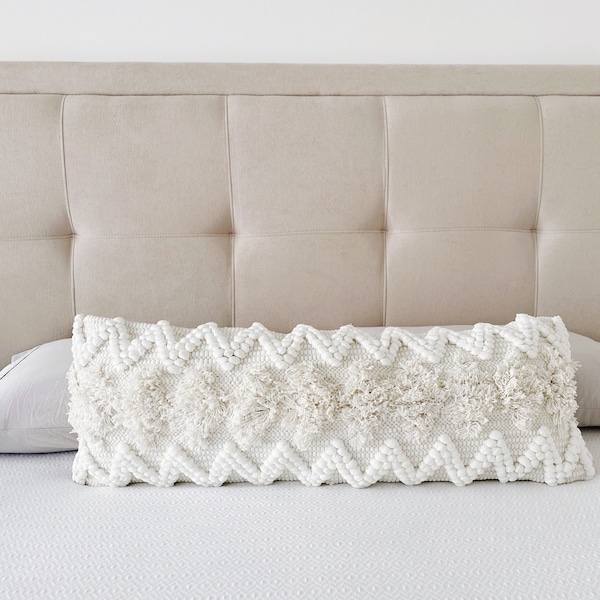 White Long Lumbar Pillow, Coastal Boho Pillow cover, Handwoven Bohemian Fringe Lumbar Pillow, Farmhouse Lumbar Pillow, Scandi Lumbar Pillow